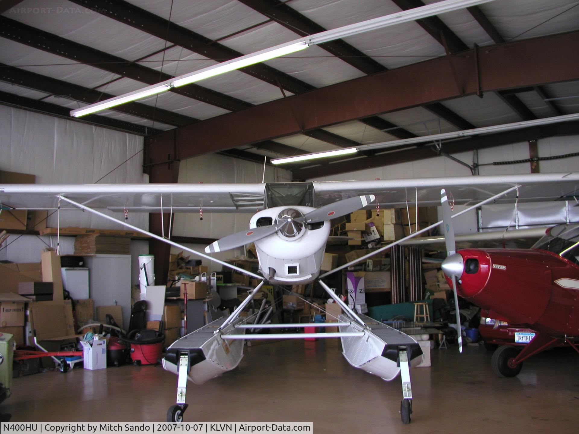 N400HU, 1997 Aviat A-1 Husky C/N 1346, Parked inside the hangar.