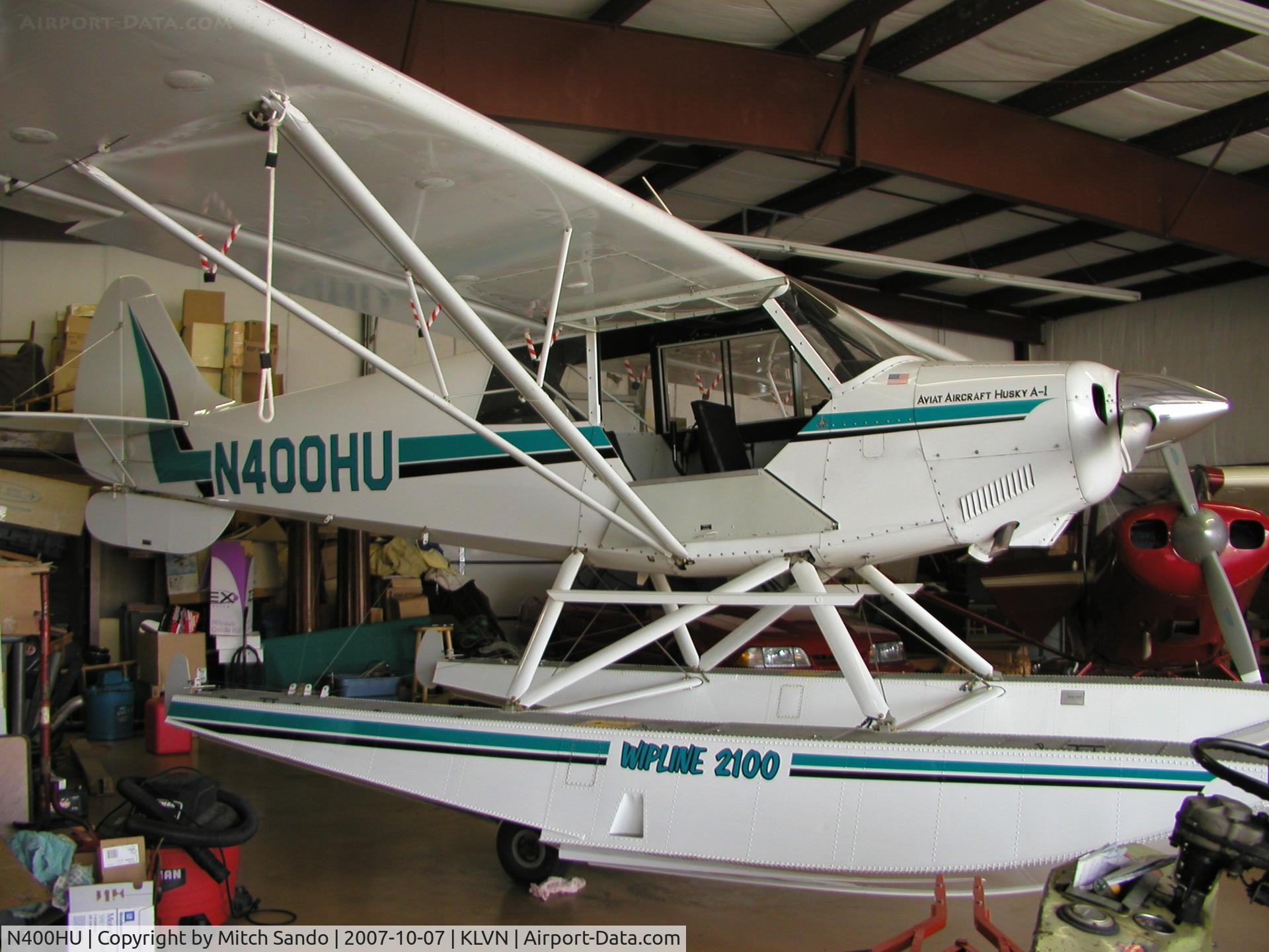 N400HU, 1997 Aviat A-1 Husky C/N 1346, Parked inside the hangar.