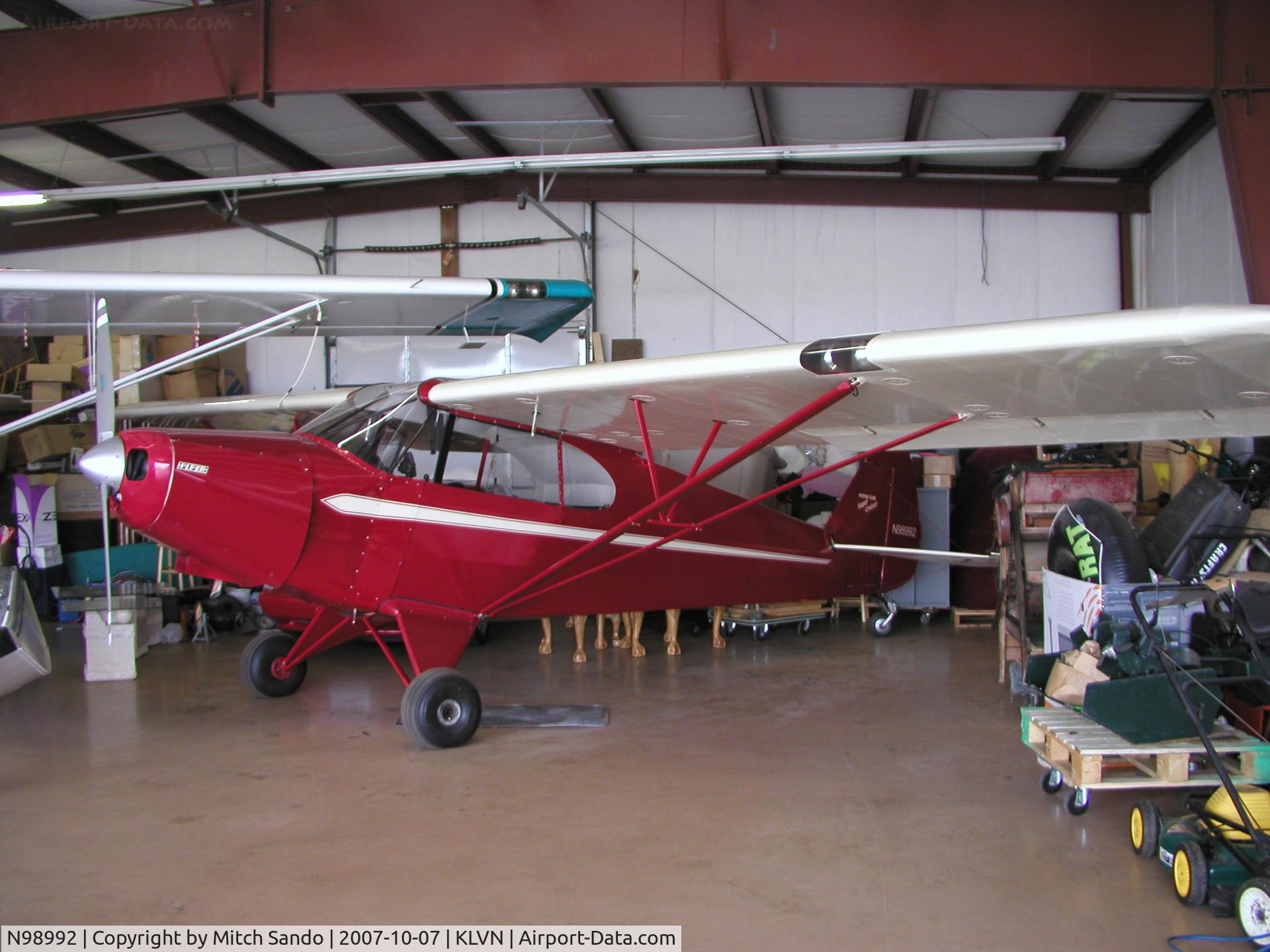 N98992, 1946 Piper PA-12 Super Cruiser C/N 12-350, Parked inside the hangar.
