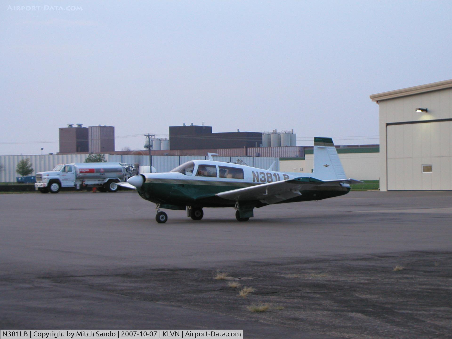N381LB, 1970 Mooney M20F Executive C/N 700045, Starting up at the fuel pumps.