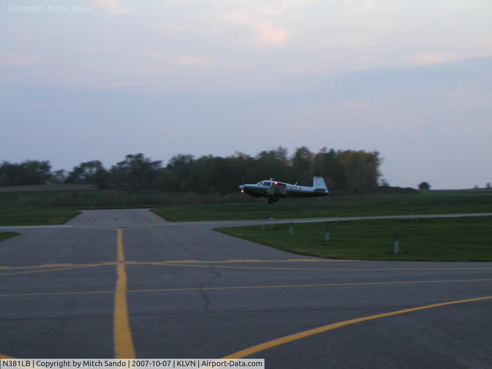 N381LB, 1970 Mooney M20F Executive C/N 700045, Departing Runway 12.