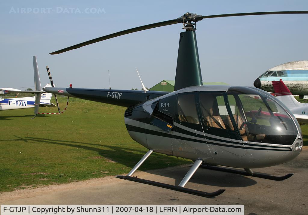 F-GTJP, Robinson R44 C/N 590, Parked at the Yankee Delta area...