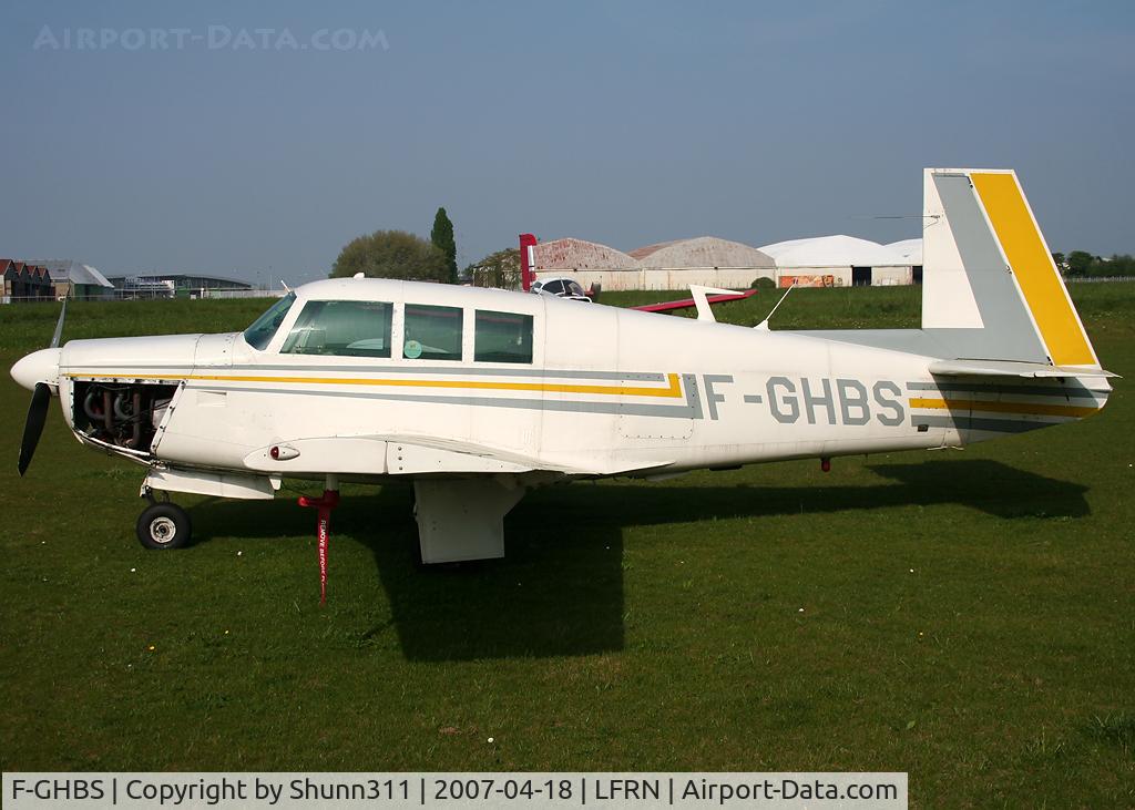 F-GHBS, 1966 Mooney M20F Executive C/N 670142, Parked at the Yankee Delta area