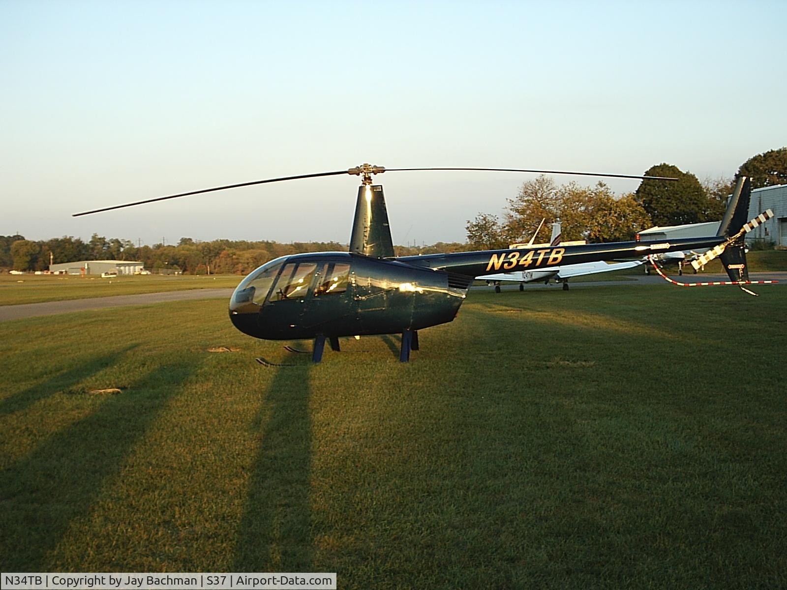 N34TB, 2000 Robinson R44 C/N 0798, Smoketown PA sunset approaching
