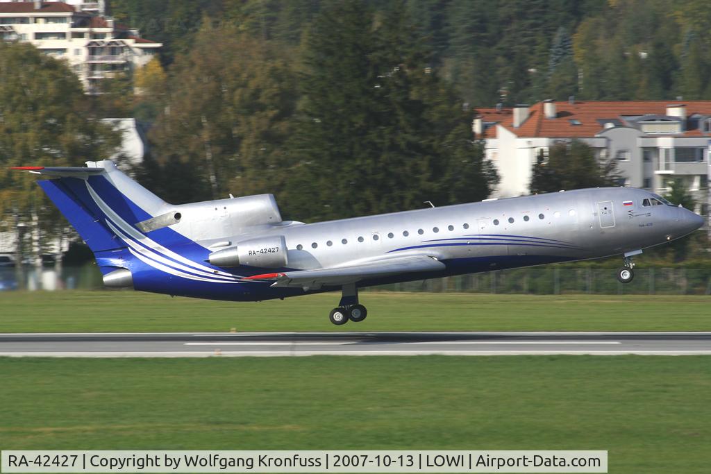 RA-42427, 1993 Yakovlev Yak-42D C/N 4520422305016, S-Air VIP-Flight taking off RWY08