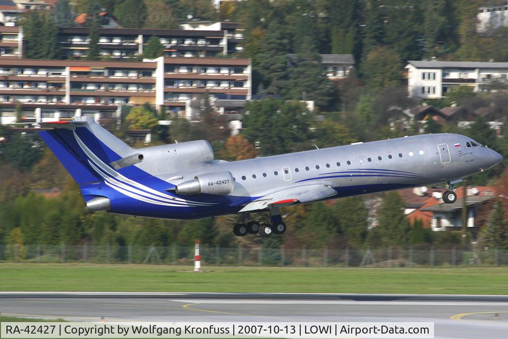 RA-42427, 1993 Yakovlev Yak-42D C/N 4520422305016, S-Air VIP-Flight taking off RWY08