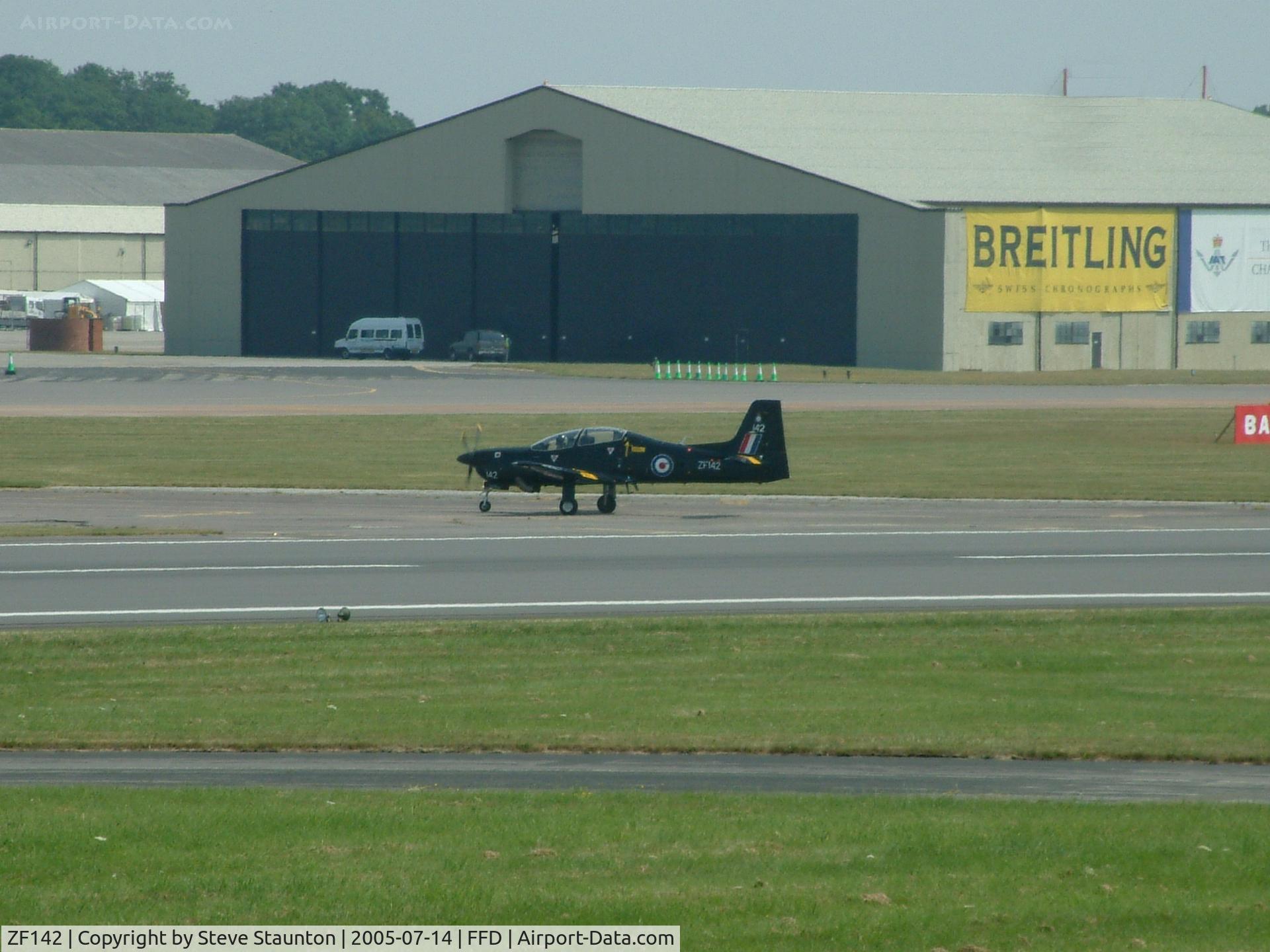 ZF142, 1988 Short S-312 Tucano T1 C/N S008/T8, Royal International Air Tattoo 2005