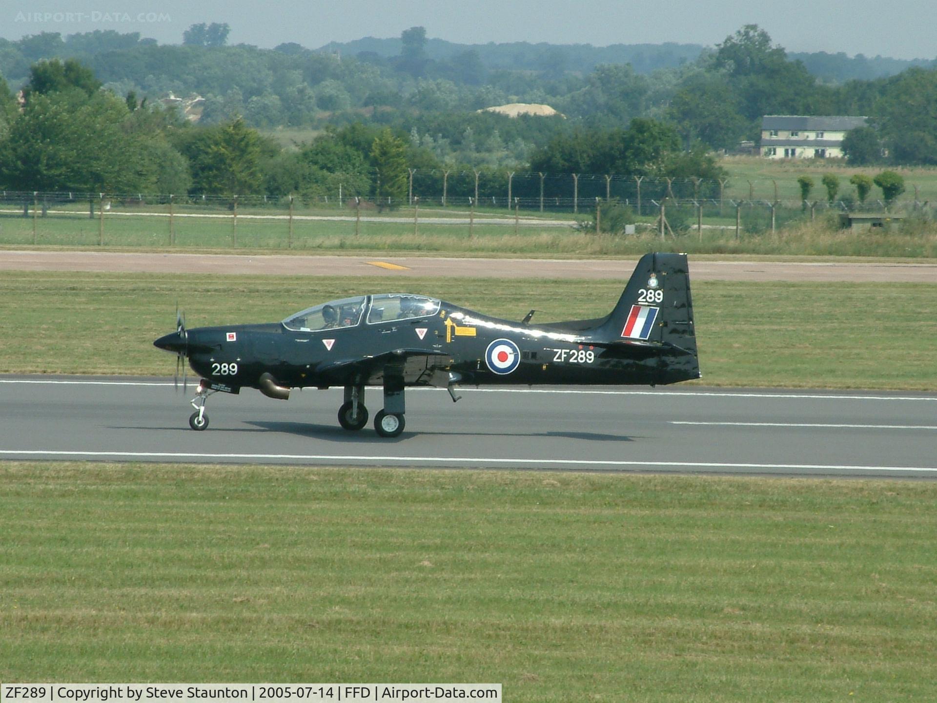 ZF289, 1991 Short S-312 Tucano T1 C/N S087/T60, Royal International Air Tattoo 2005