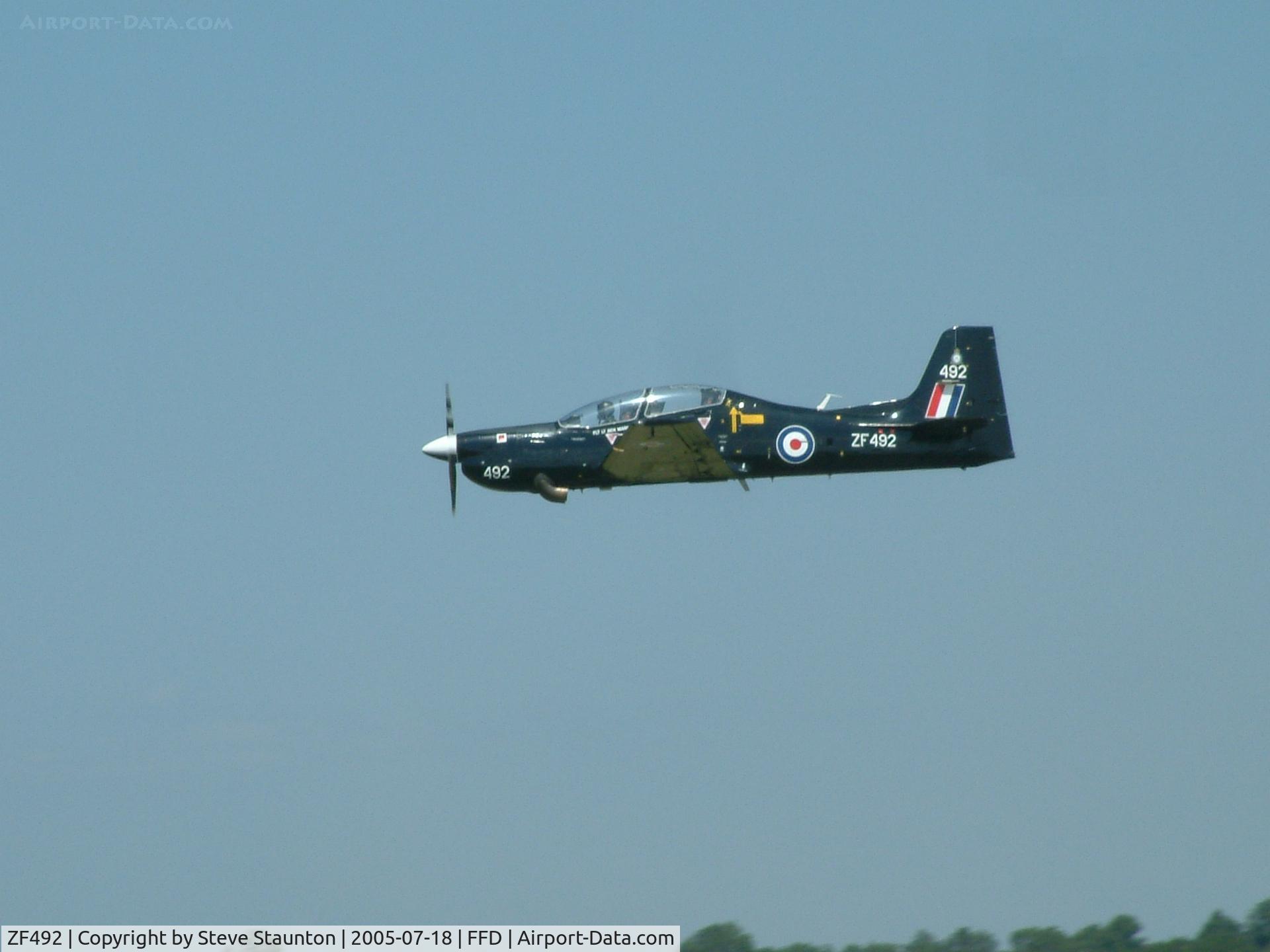 ZF492, 1992 Short S-312 Tucano T1 C/N S153/T124, Royal International Air Tattoo 2005