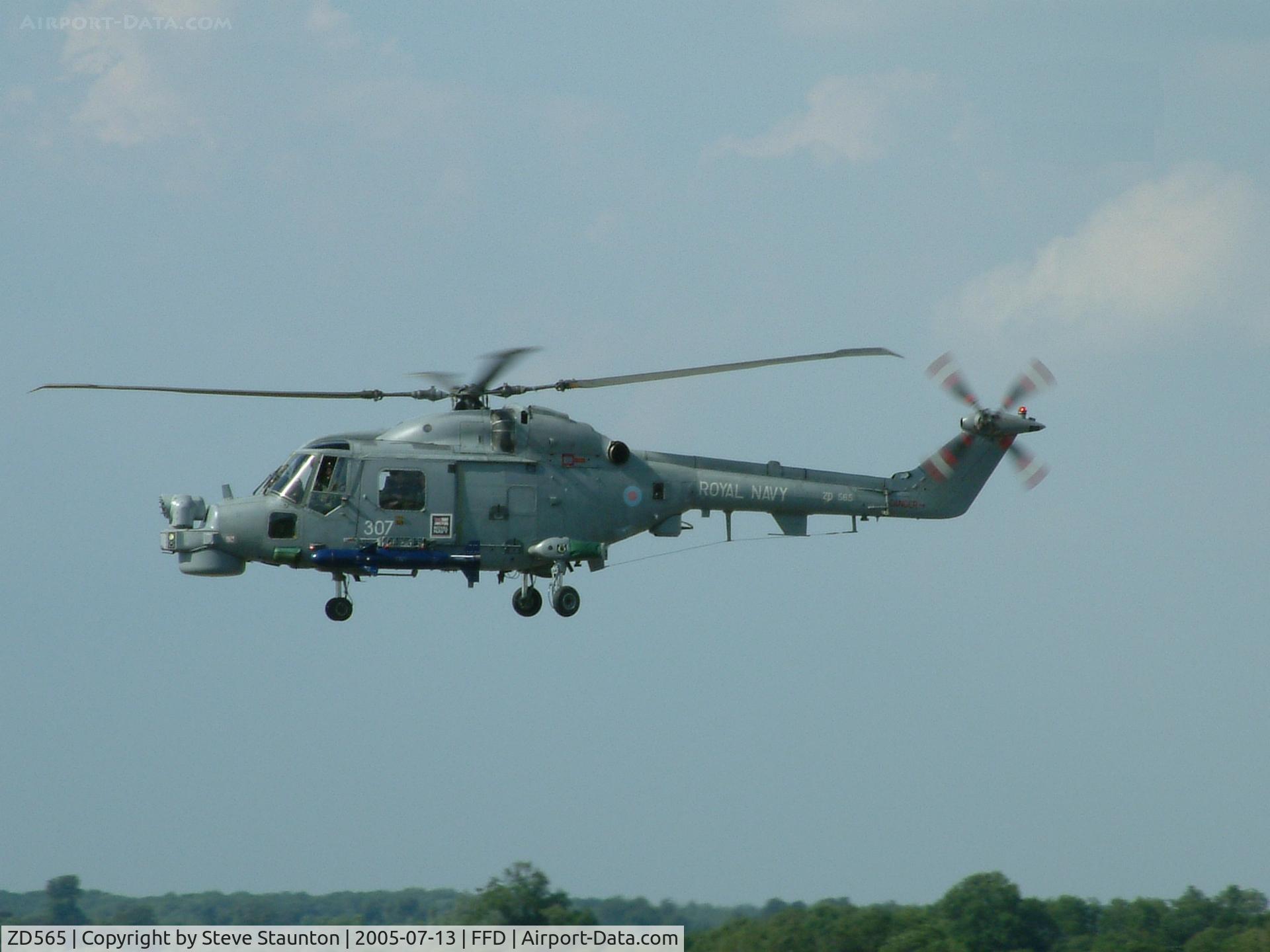ZD565, 1985 Westland Lynx HMA.8DAS C/N 316, Royal International Air Tattoo 2005