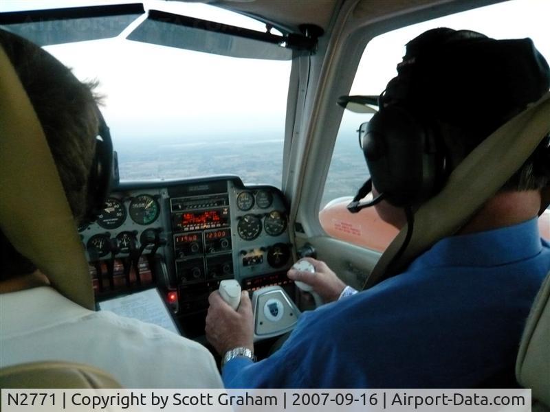 N2771, 1962 Beech 95-A55 Baron C/N TC-270, Inbound to KFCH