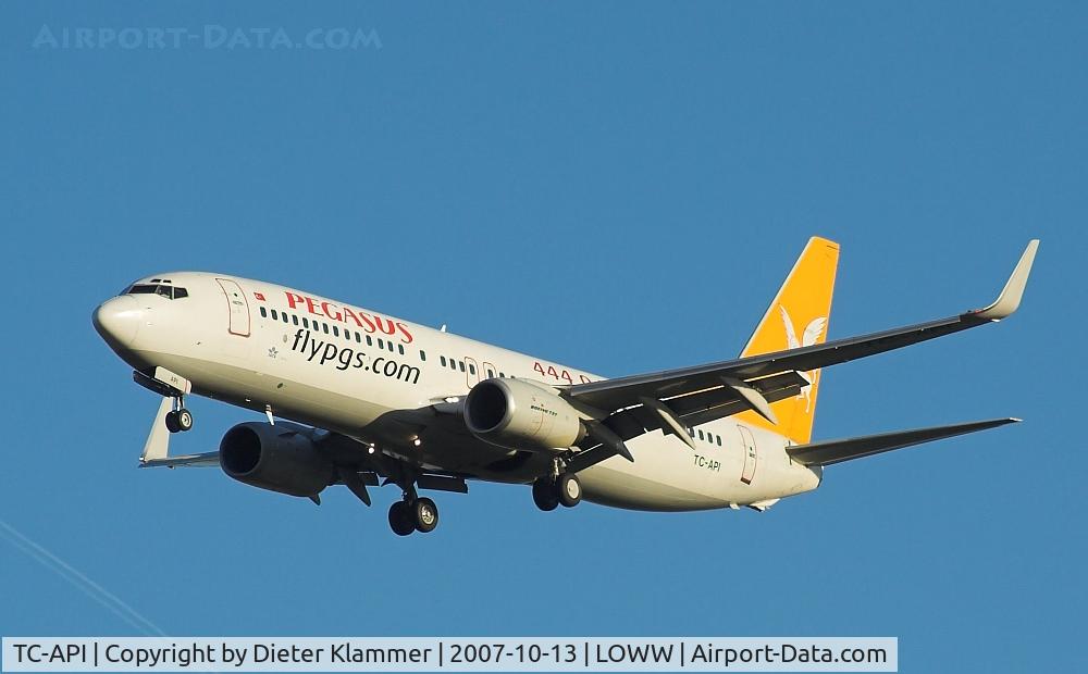 TC-API, 2002 Boeing 737-86N C/N 32732/1056, PEGASUS  B-737