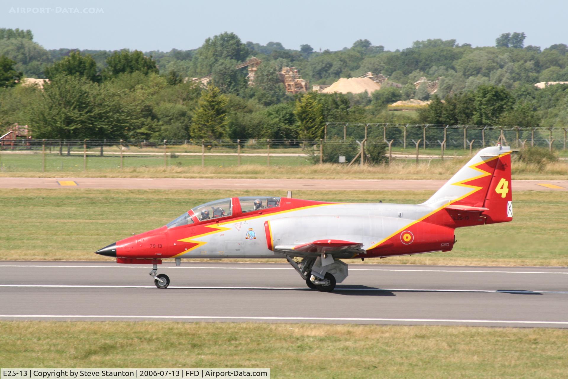 E25-13, CASA C-101EB Aviojet C/N EB01-13-013, Royal International Air Tattoo 2006
