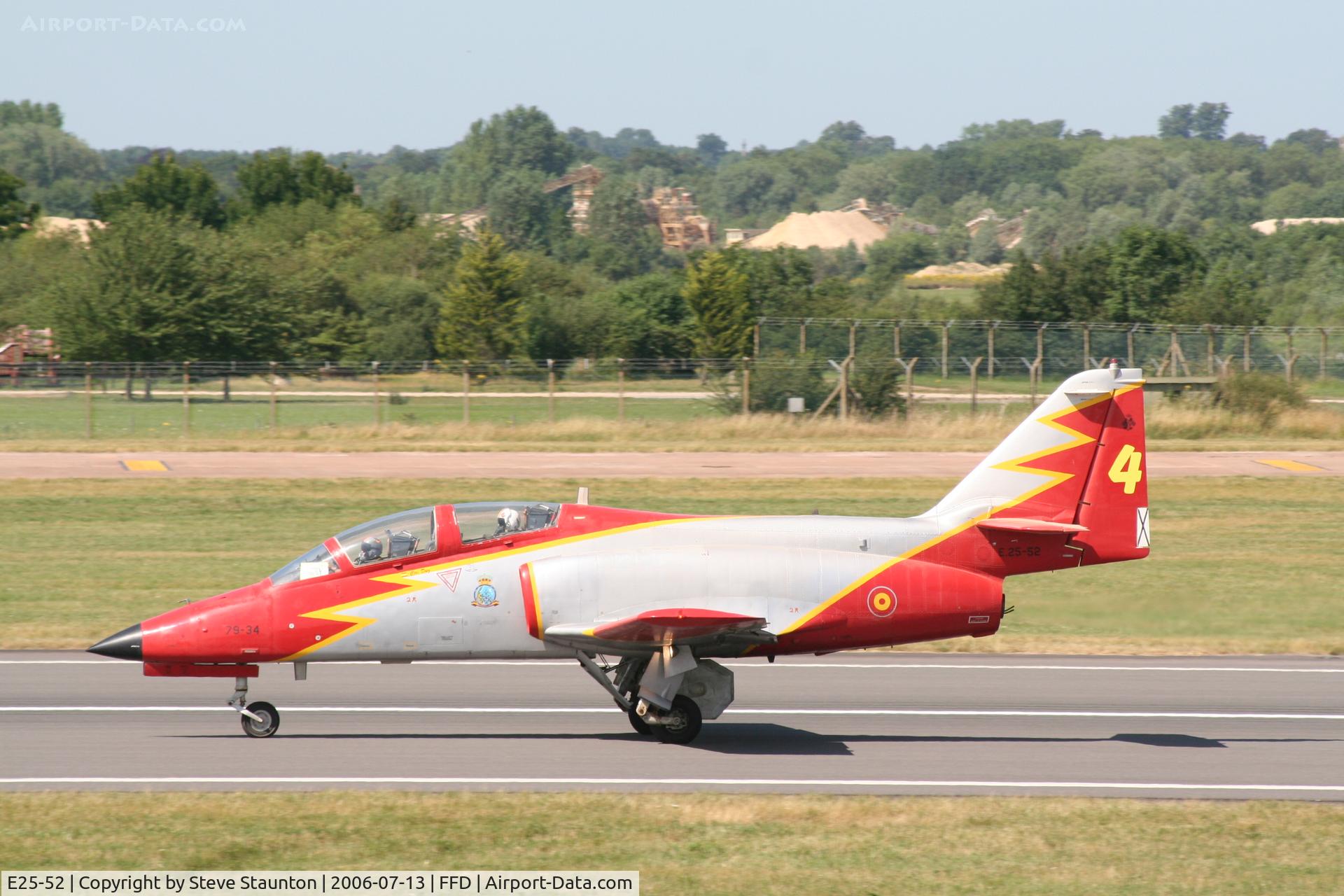 E25-52, CASA C-101EB Aviojet C/N EB01-52-053, Royal International Air Tattoo 2006