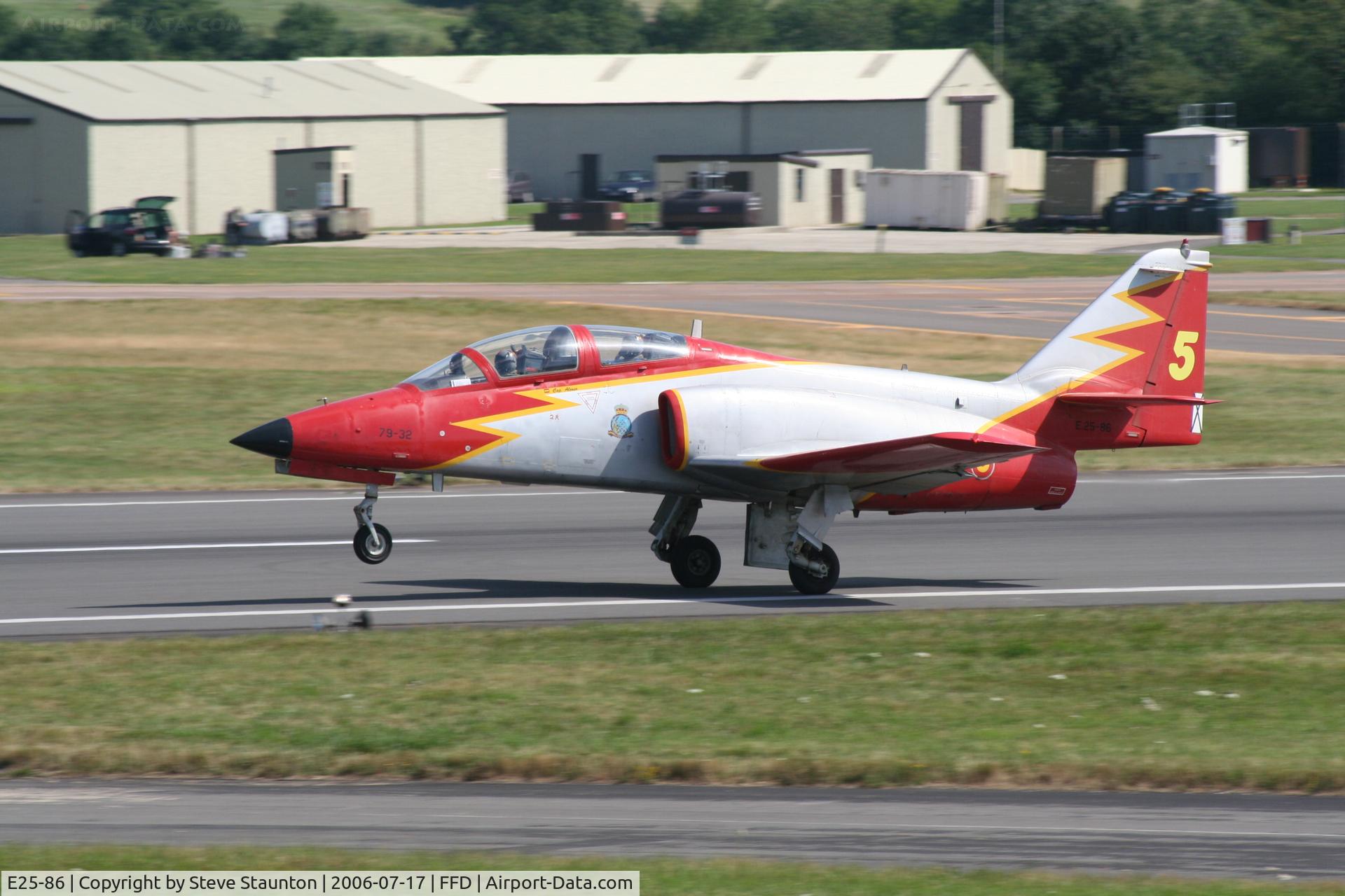 E25-86, CASA C-101EB Aviojet C/N EB01-86-097, Royal International Air Tattoo 2006