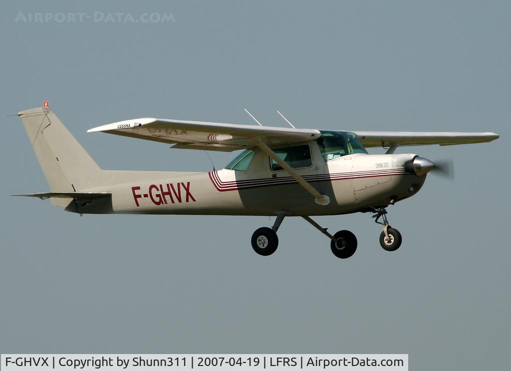 F-GHVX, Reims F152 C/N 152-85449, Landing rwy 03