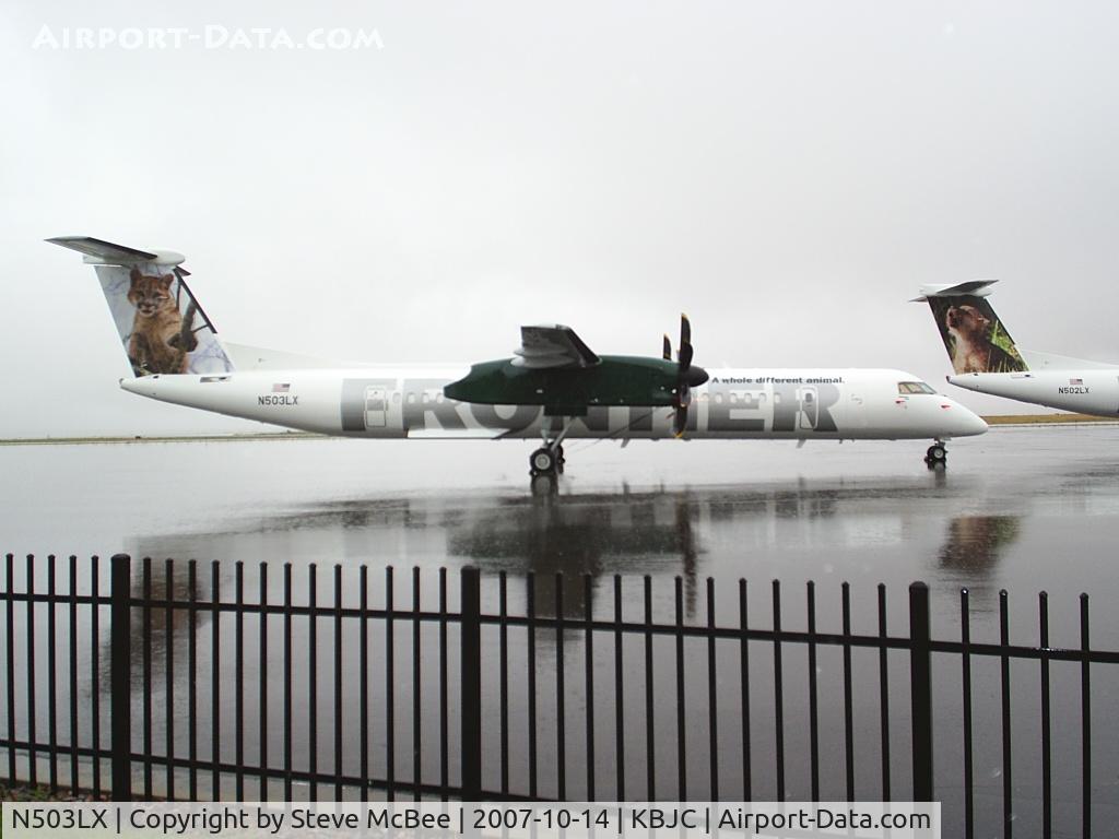 N503LX, 2007 Bombardier DHC-8-402 Dash 8 C/N 4170, N503LX the morning after arrival at KBJC.