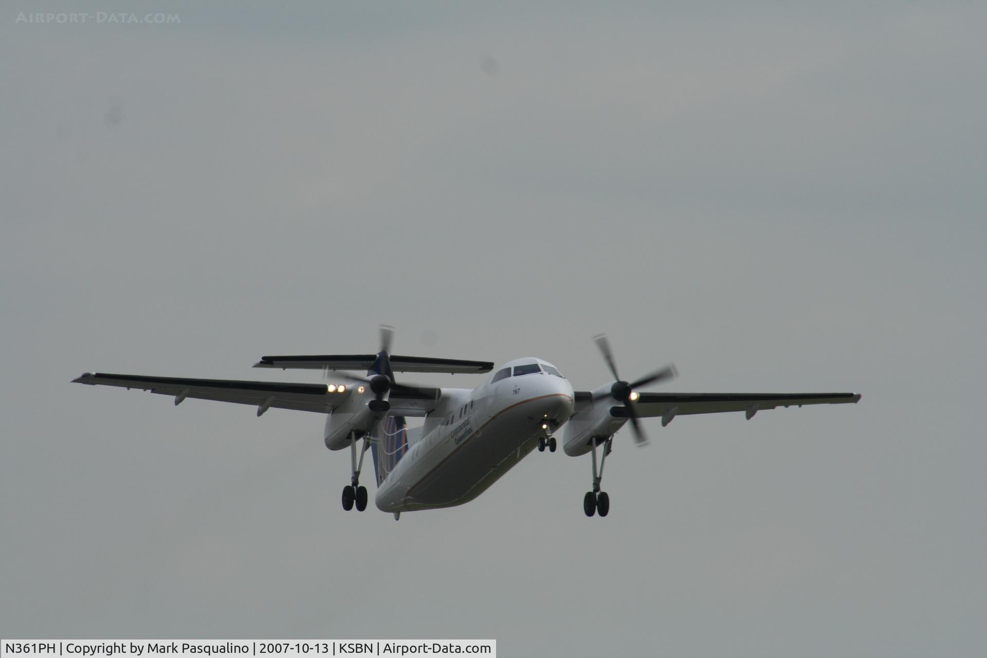 N361PH, 1998 Bombardier DHC-8-202 Dash 8 C/N 516, DHC-8-200