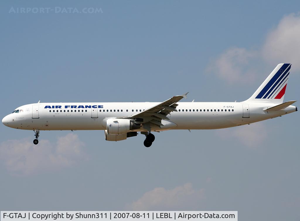 F-GTAJ, 2001 Airbus A321-211 C/N 1476, Landing rwy 25L