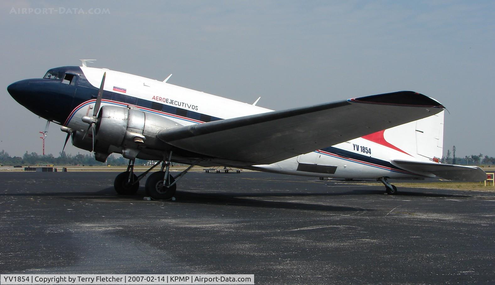 YV1854, 1943 Douglas DC3C-S1C3G (C-47A) C/N 6135, Dakota at Pompano Beach