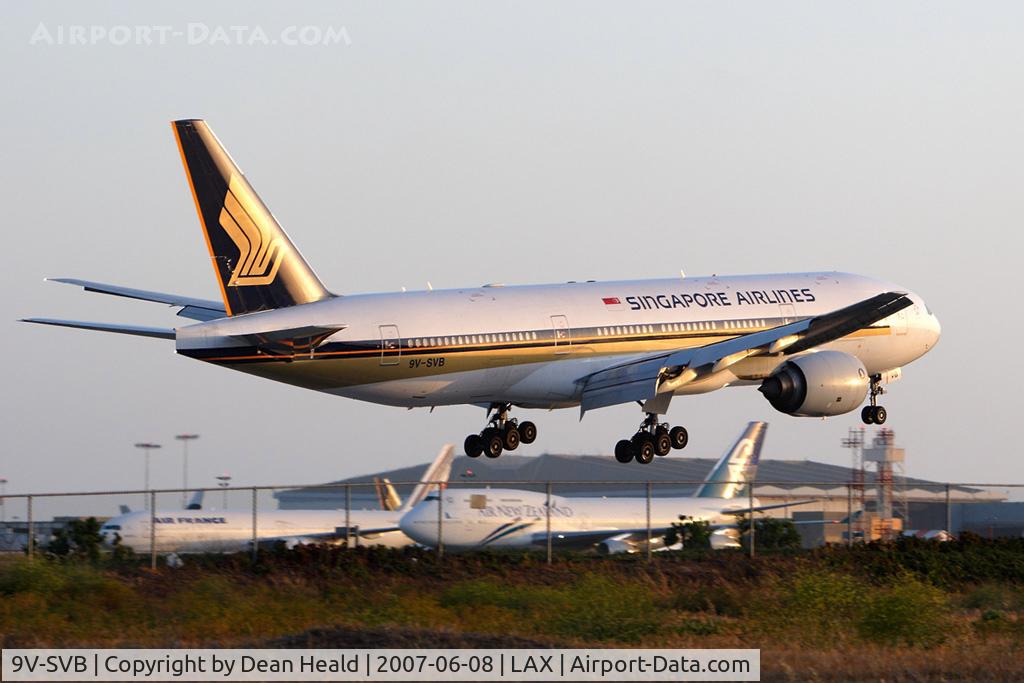 9V-SVB, 2001 Boeing 777-212/ER C/N 28525, Singapore Airlines 9V-SVB landing on RWY 24R.
