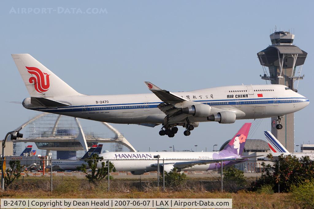 B-2470, 1998 Boeing 747-4J6M C/N 29070, Air China B-2470 landing on RWY 24R.
