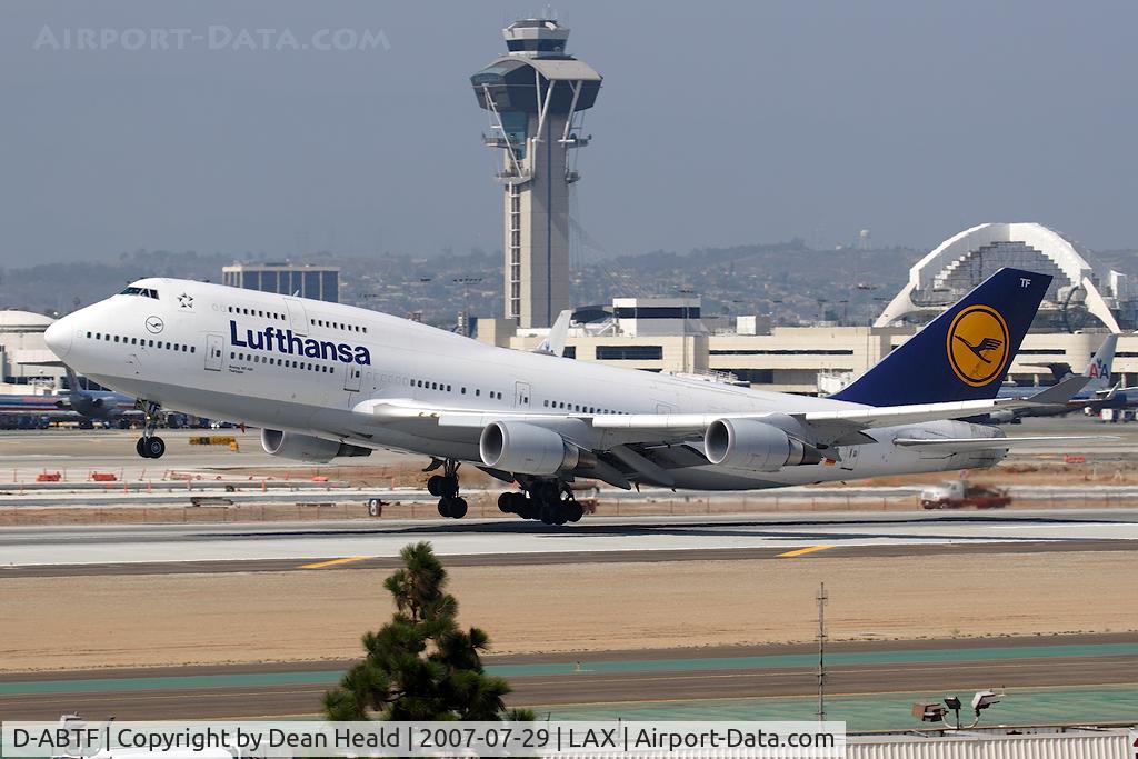 D-ABTF, 1991 Boeing 747-430M C/N 24967, Lufthansa D-ABTF (FLT DLH457) departing RWY 25L enroute to Frankfurt Main (EDDF). Anne Deus arrived on this plane just a few hours earlier from Frankfurt, with her husband as captain.