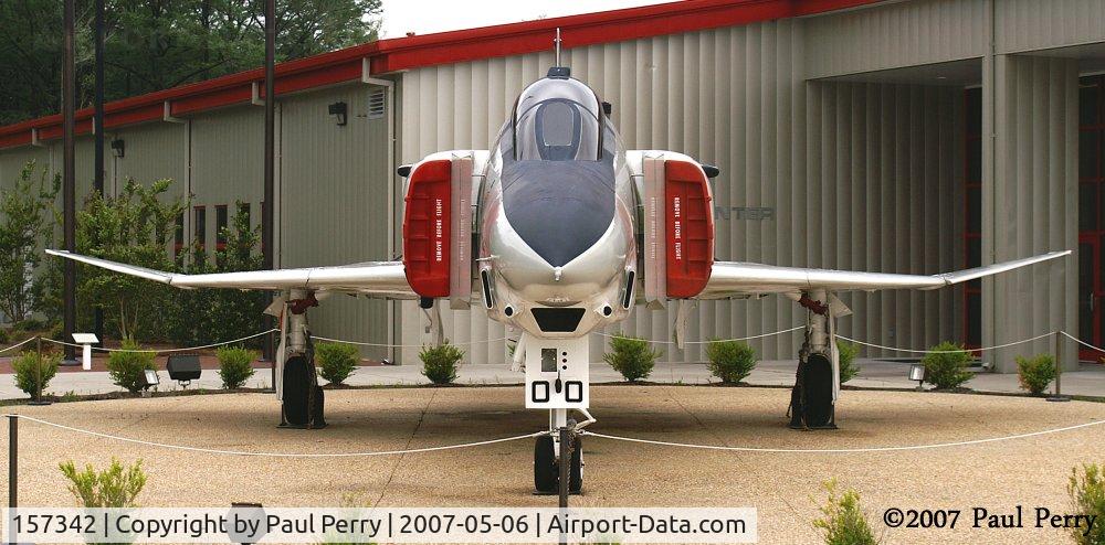 157342, McDonnell RF-4B Phantom II C/N 3689, Clear view of Station One on the recce nose