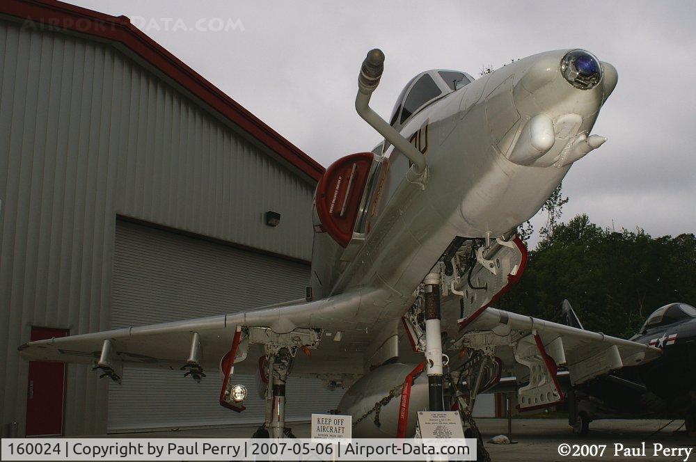 160024, 1976 Douglas A-4M Skyhawk C/N 14526, Never mind the drizzle, had to have a dramatic last shot
