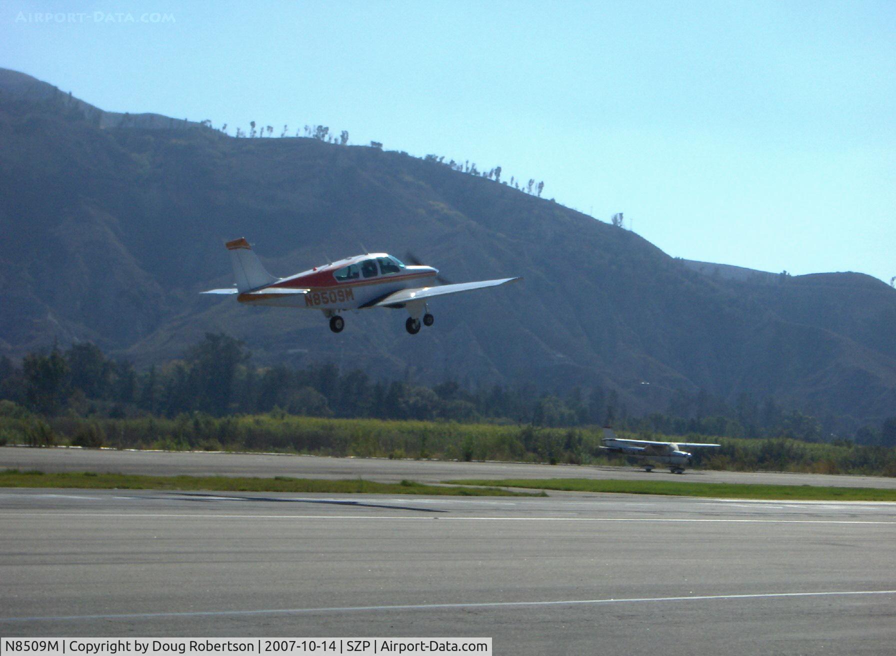 N8509M, 1963 Beech 35-B33 Debonair C/N CD-626, 1963 Beech 35-33B DEBONAIR, Continental IO-470-J 225 Hp, takeoff climb Rwy 22