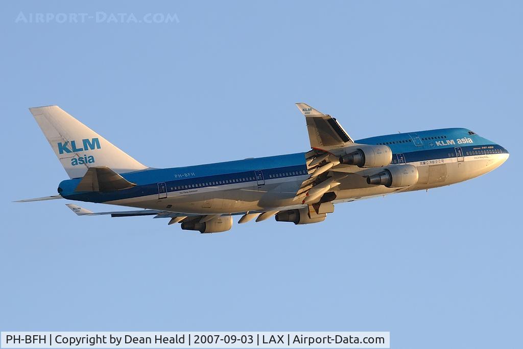 PH-BFH, 1990 Boeing 747-406BC C/N 24518, KLM Asia PH-BFH (FLT KLM602) climbing out from RWY 24L enroute to Amsterdam Schiphol Airport (EHAM).