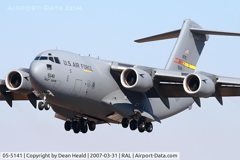 05-5141, 2007 Boeing C-17A Globemaster III C/N P-141, US Air Force Boeing C-17A Globemaster III 05-5141 on short-final to RWY 27.