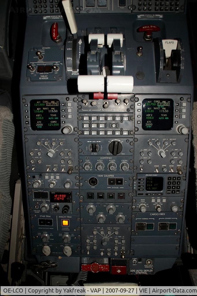 OE-LCO, 2000 Canadair CRJ-200LR (CL-600-2B19) C/N 7371, Austrian Arrows Canadair Regionaljet