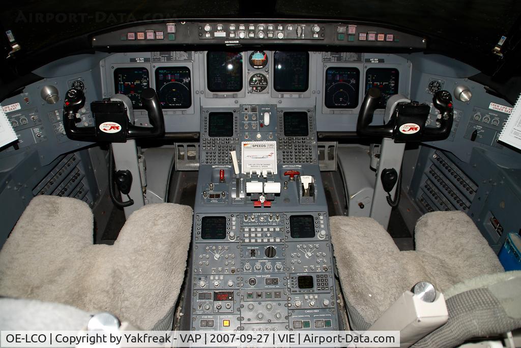 OE-LCO, 2000 Canadair CRJ-200LR (CL-600-2B19) C/N 7371, Austrian Arrows Canadair Regionaljet