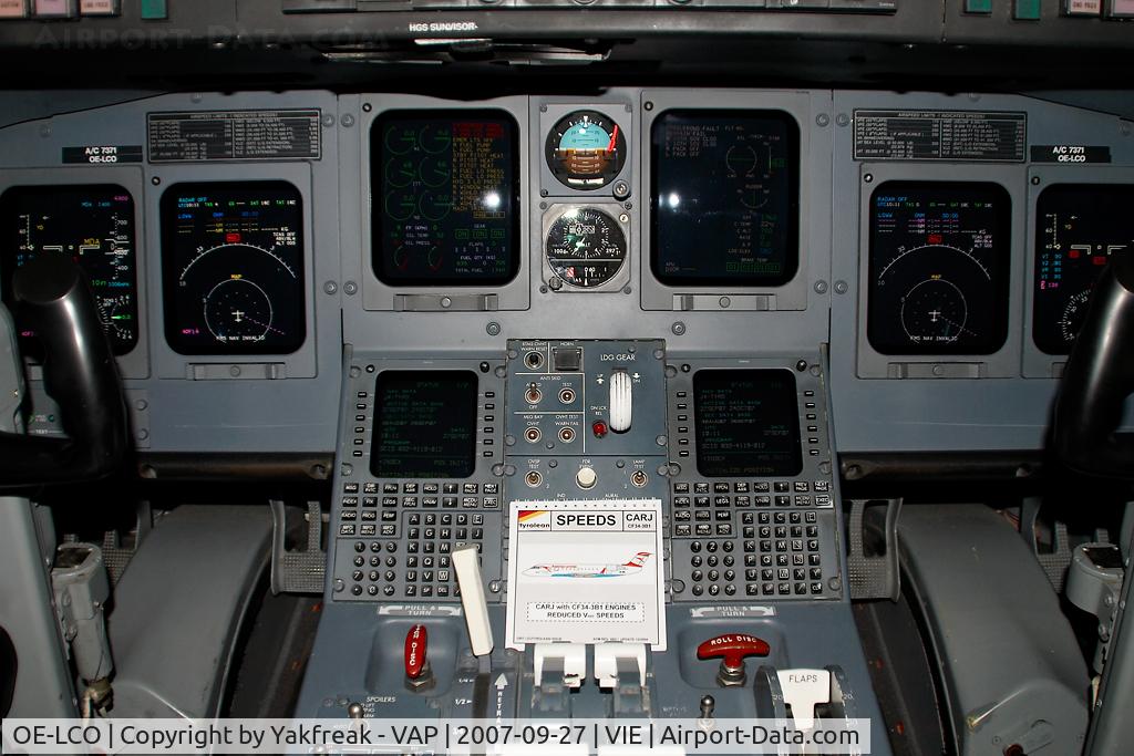 OE-LCO, 2000 Canadair CRJ-200LR (CL-600-2B19) C/N 7371, Austrian Arrows Canadair Regionaljet