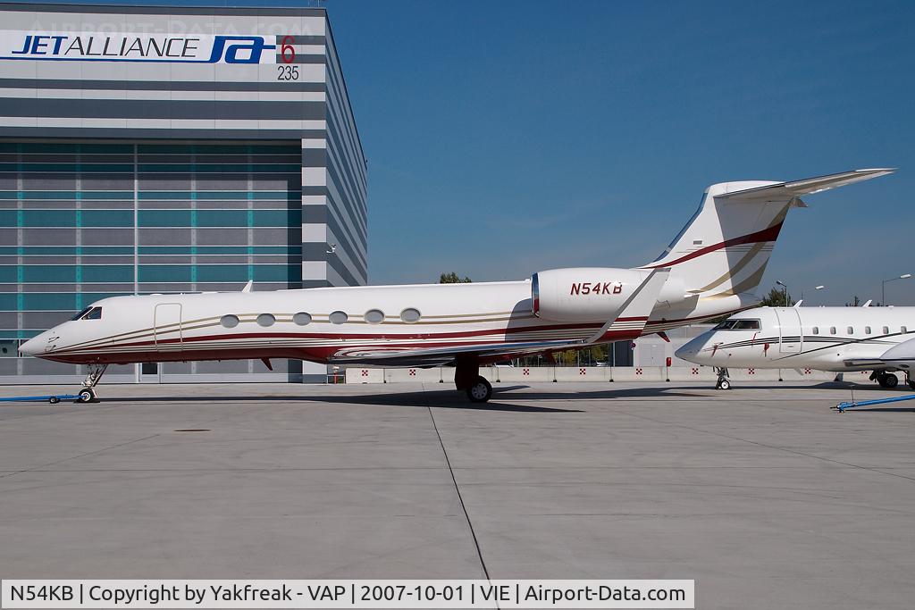 N54KB, 2000 Gulfstream Aerospace G-V C/N 627, Gulfstream 5