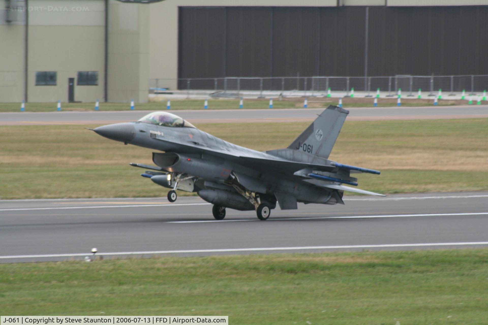 J-061, Fokker F-16AM Fighting Falcon C/N 6D-144, Royal International Air Tattoo 2006