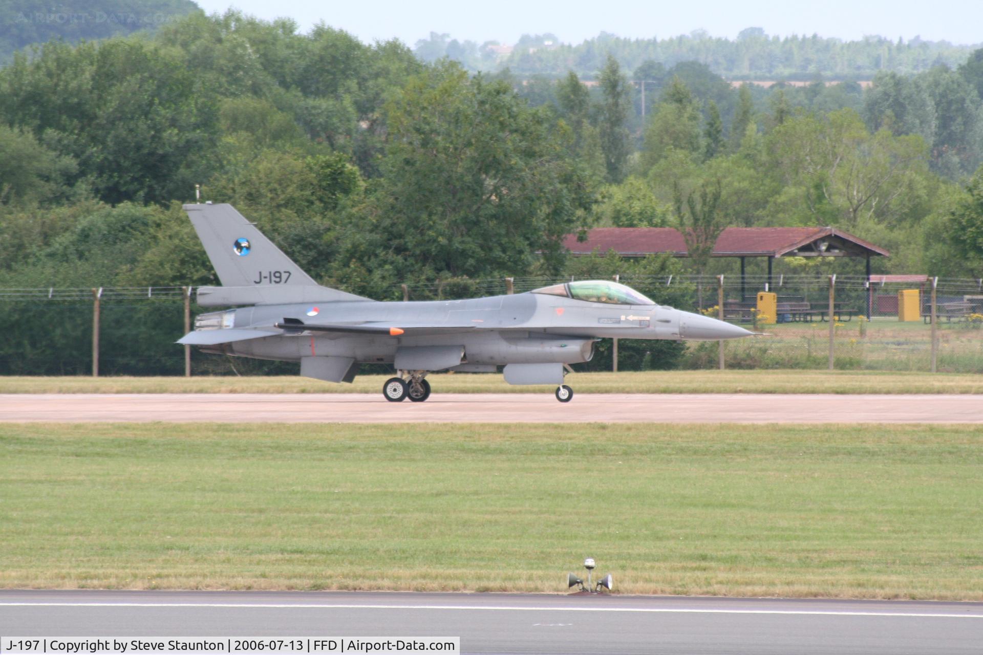 J-197, Fokker F-16AM Fighting Falcon C/N 6D-104, Royal International Air Tattoo 2006