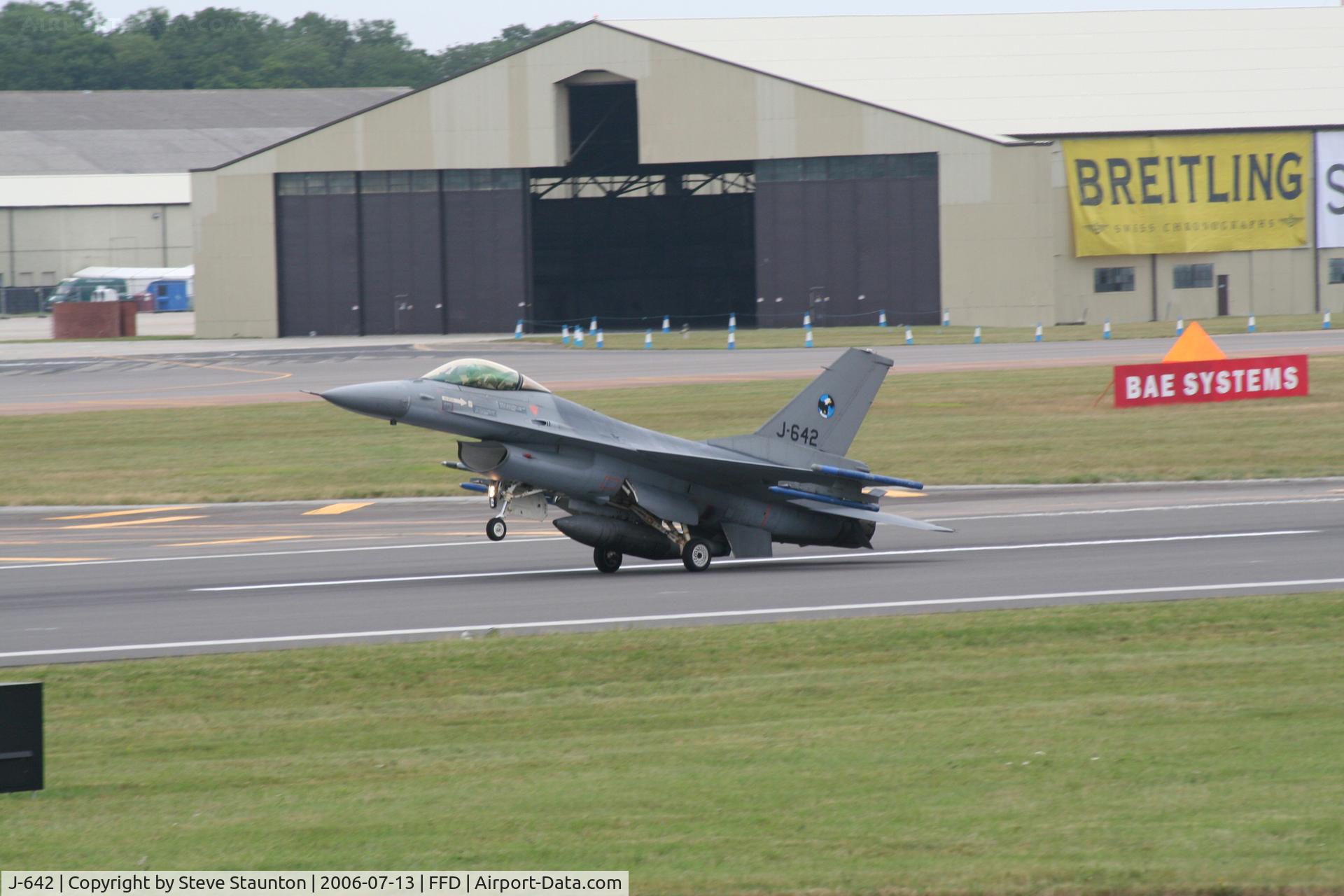 J-642, Fokker F-16AM Fighting Falcon C/N 6D-74, Royal International Air Tattoo 2006