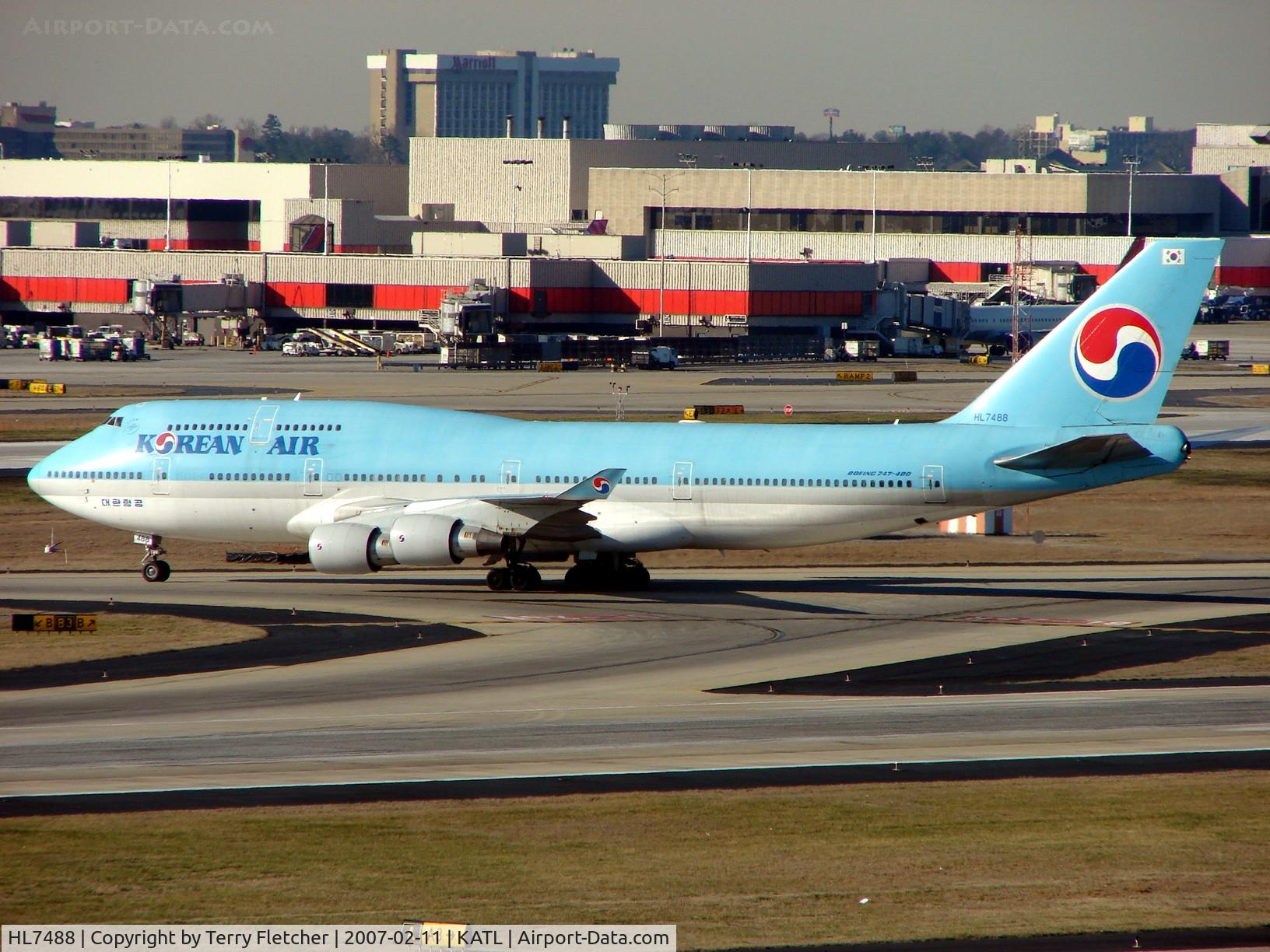 HL7488, Boeing 747-4B5 C/N 26394, One of the few daily 'foreign' visitors