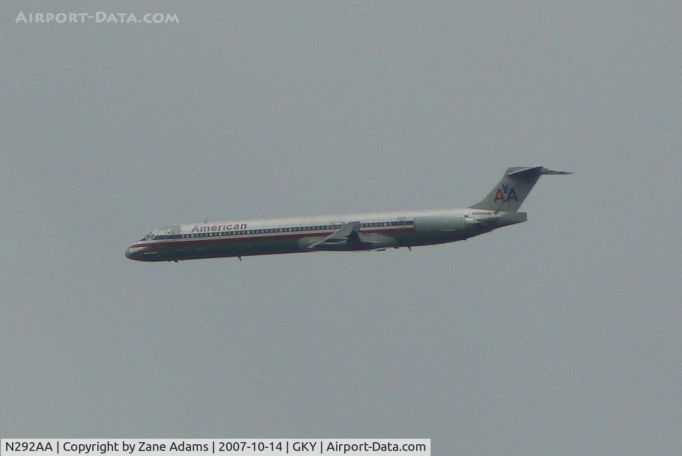 N292AA, 1985 McDonnell Douglas MD-82 (DC-9-82) C/N 49304, Under the weather..on approach to DFW