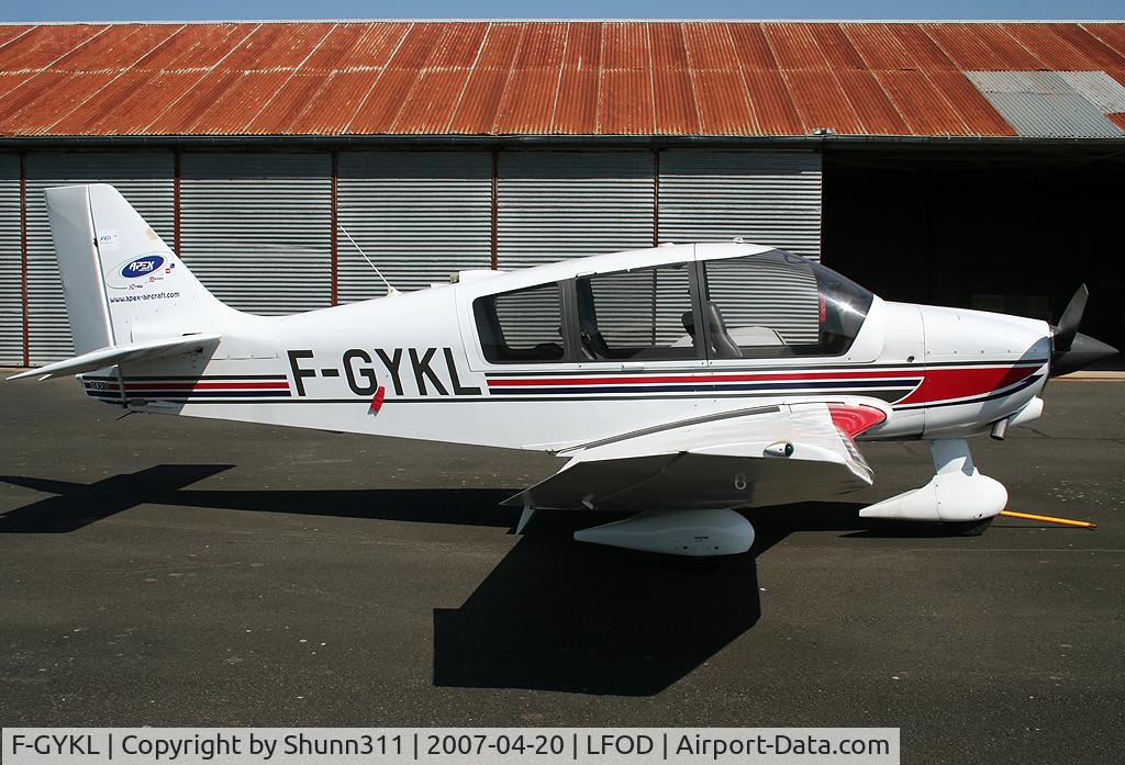 F-GYKL, Robin DR-400-160 Chevalier C/N 2530, Parked near the Airclub's hangar...