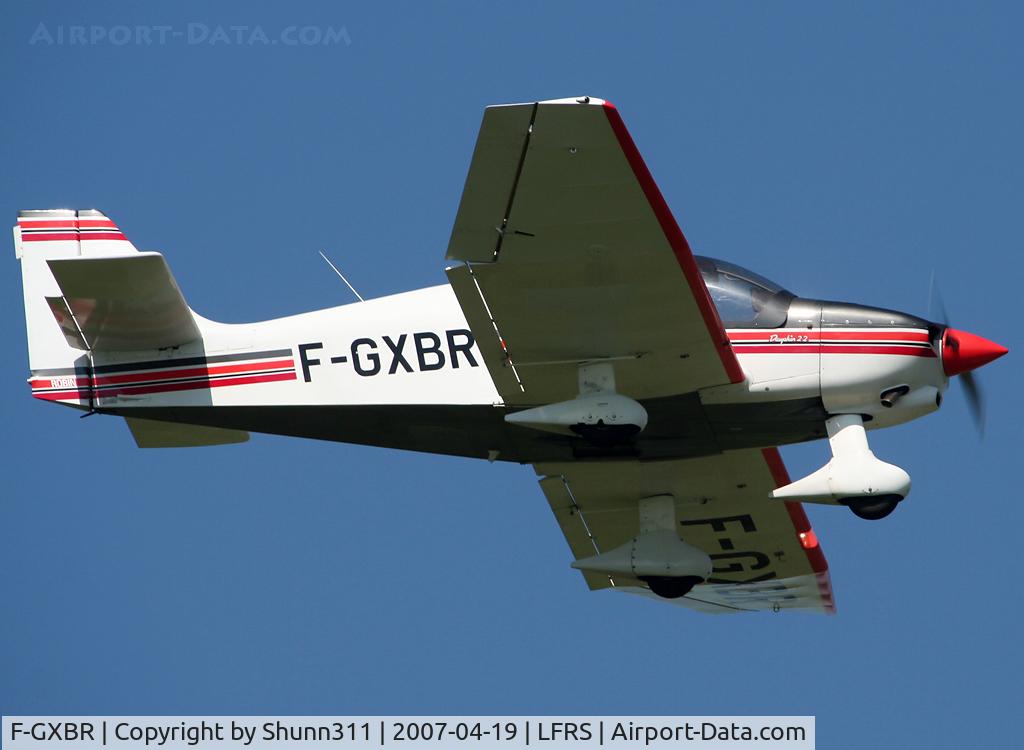 F-GXBR, Robin DR-400-120 Petit Prince C/N 2485, Landing rwy 03