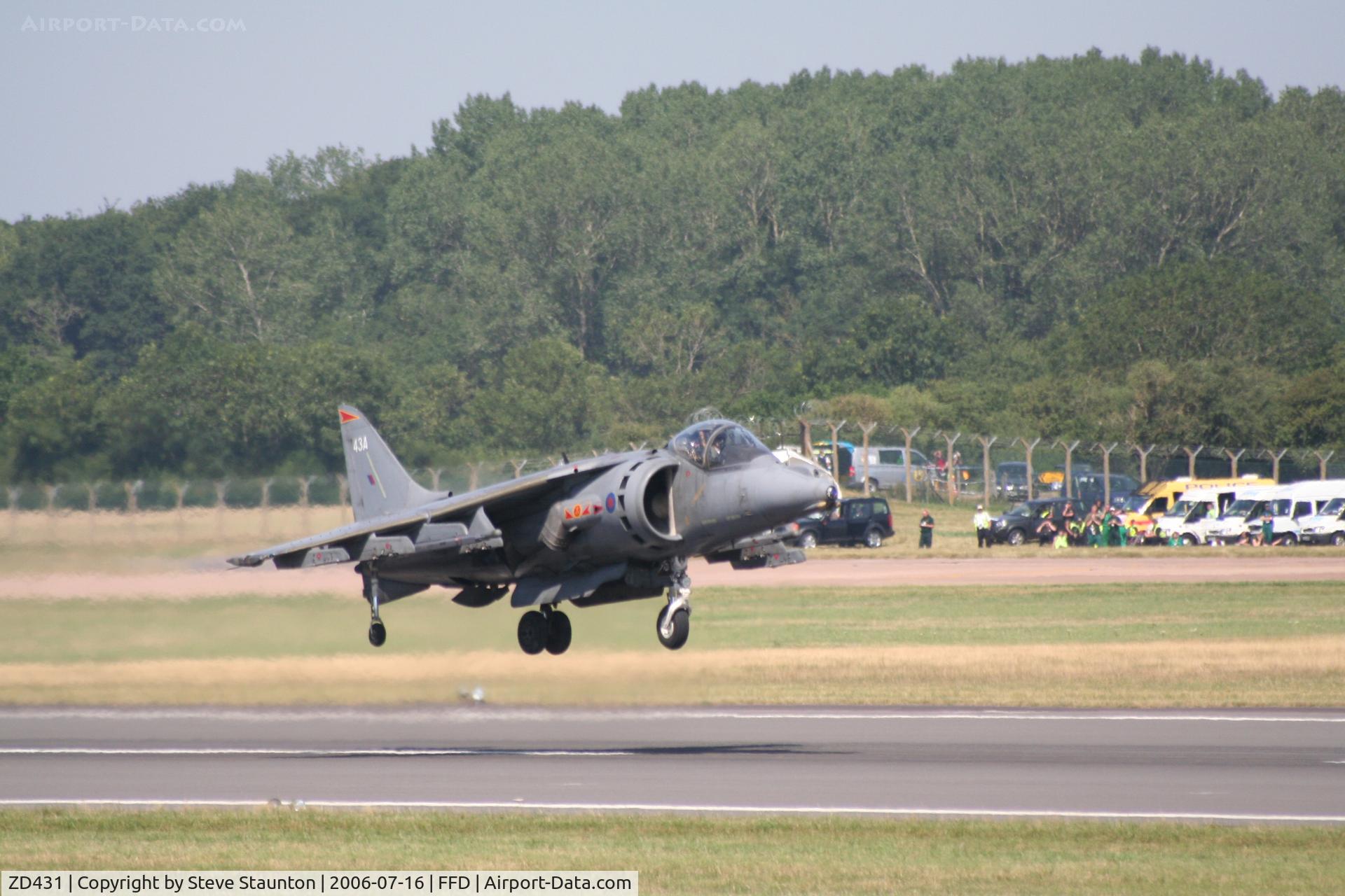ZD431, British Aerospace Harrier GR.7 C/N P43, Royal International Air Tattoo 2006