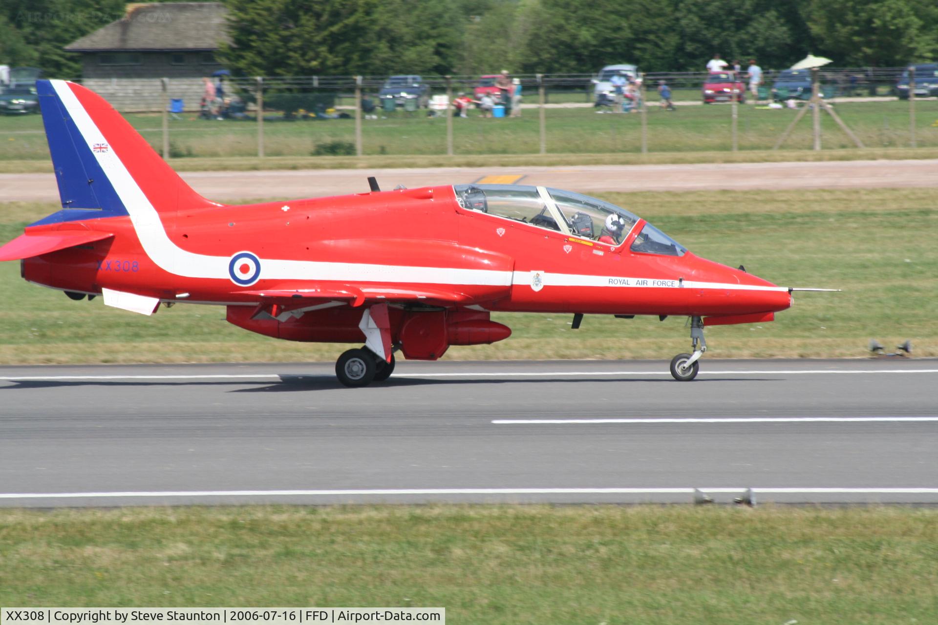 XX308, 1980 Hawker Siddeley Hawk T.1 C/N 143/312133, Royal International Air Tattoo 2006