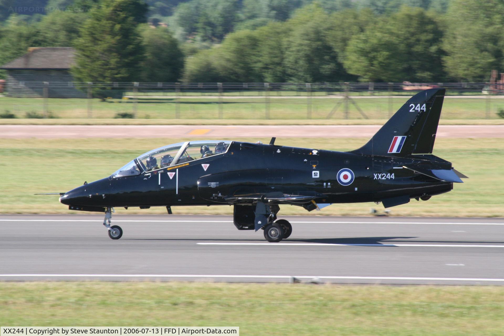 XX244, 1978 Hawker Siddeley Hawk T.1 C/N 080/312080, Royal International Air Tattoo 2006