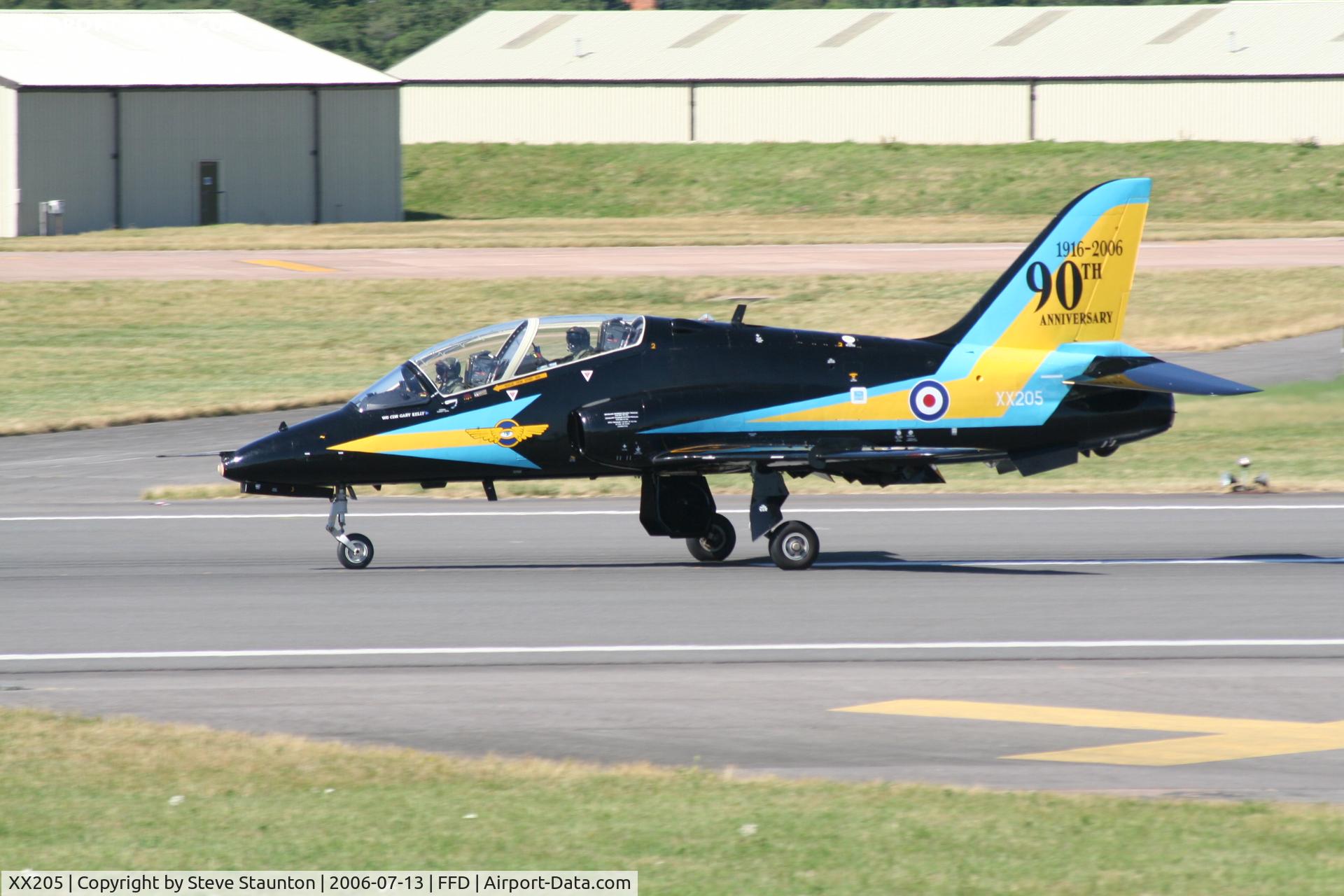 XX205, 1978 Hawker Siddeley Hawk T.1A C/N 052/312052, Royal International Air Tattoo 2006
