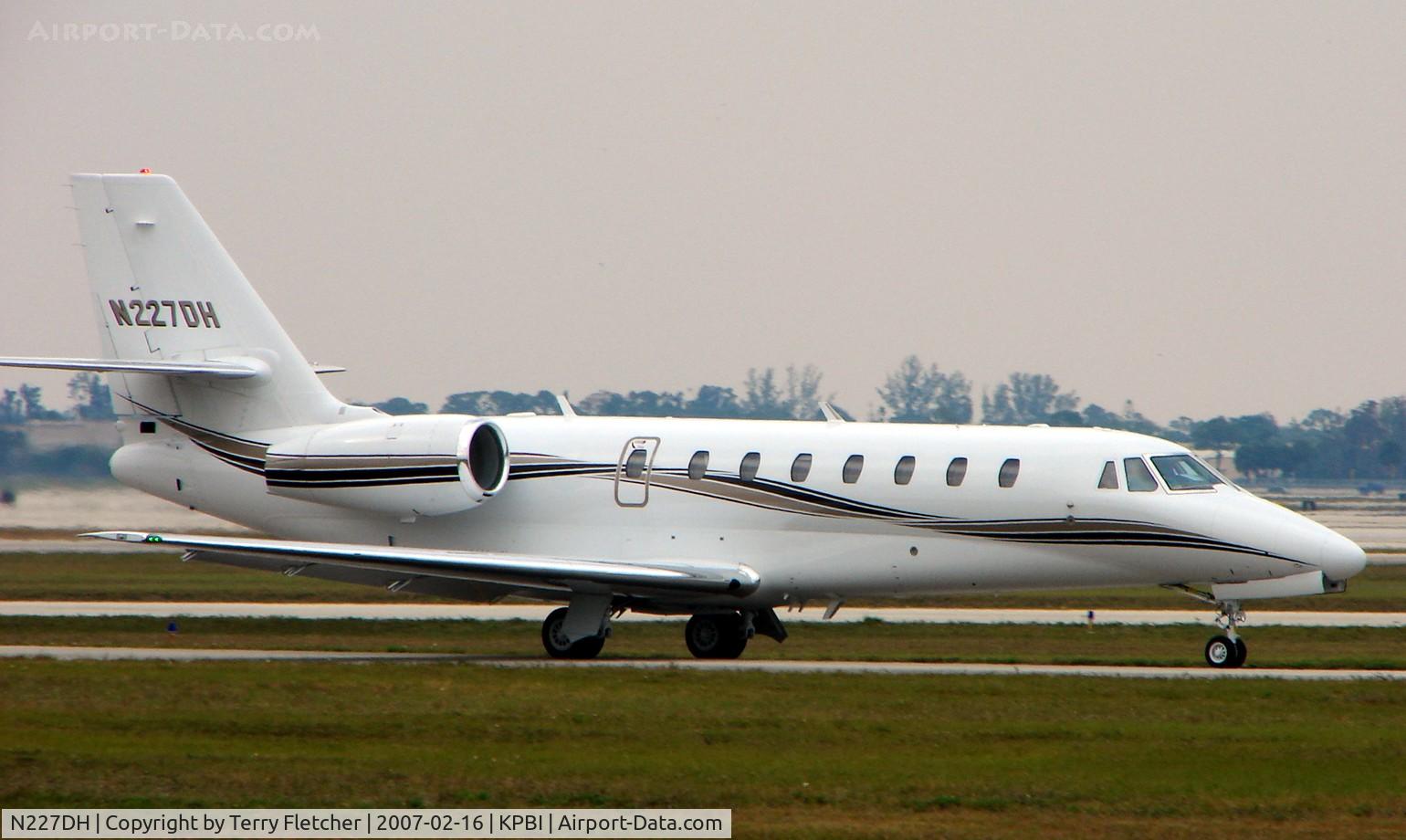 N227DH, 2006 Cessna 680 Citation Sovereign C/N 680-0086, part of the Friday afternoon arrivals 'rush' at PBI