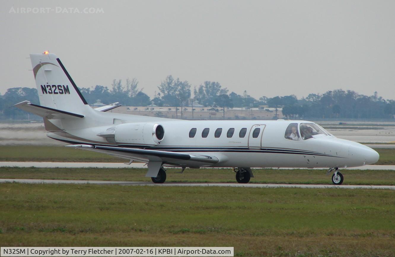 N32SM, 1983 Cessna 550 Citation II C/N 550-0478, part of the Friday afternoon arrivals 'rush' at PBI