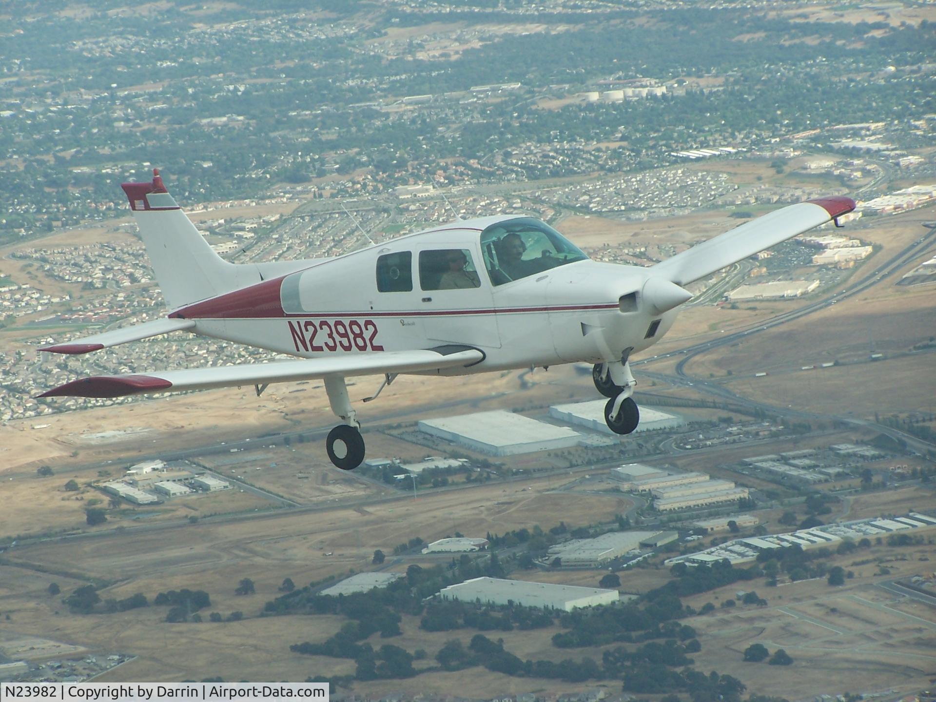N23982, 1977 Beech B19 Sport 150 C/N MB-831, Flyin over Sacramento, CA